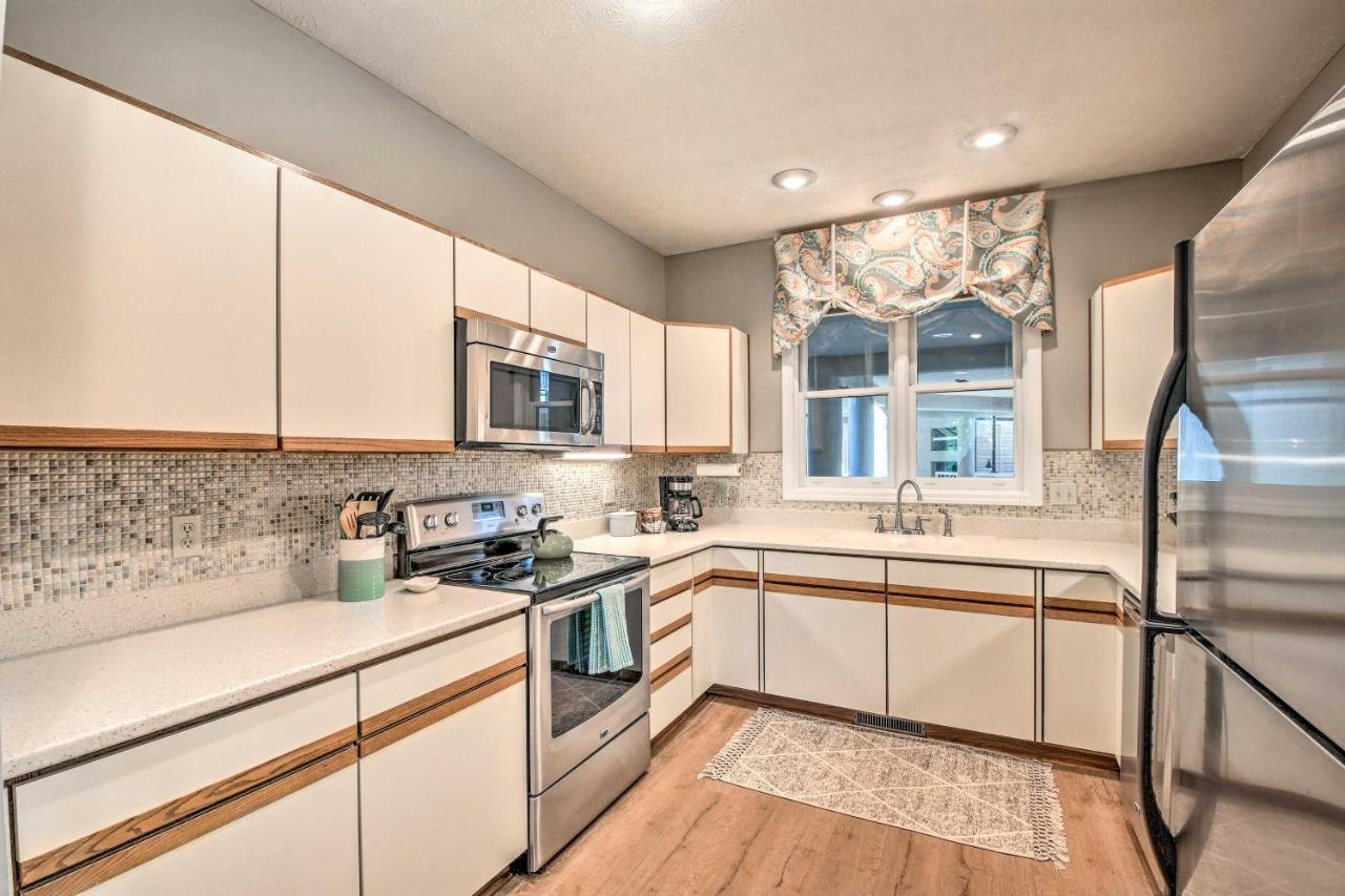 Lake Keowee Condo With Views And Pools And Marina! Salem Exteriör bild